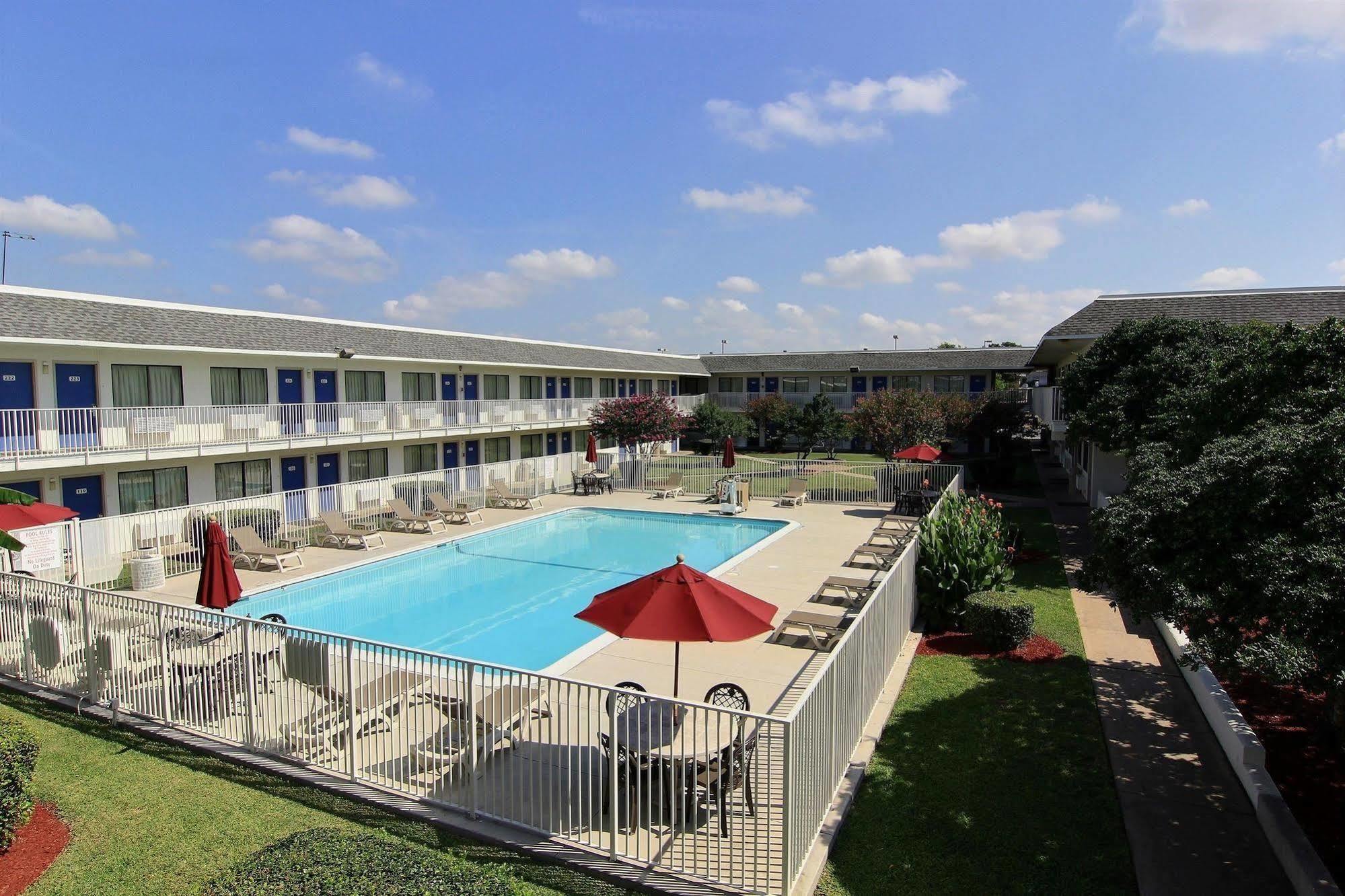 Motel 6-Austin, Tx - North المظهر الخارجي الصورة